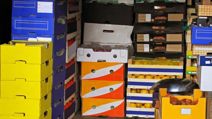 Contamination in the grocery supply chain